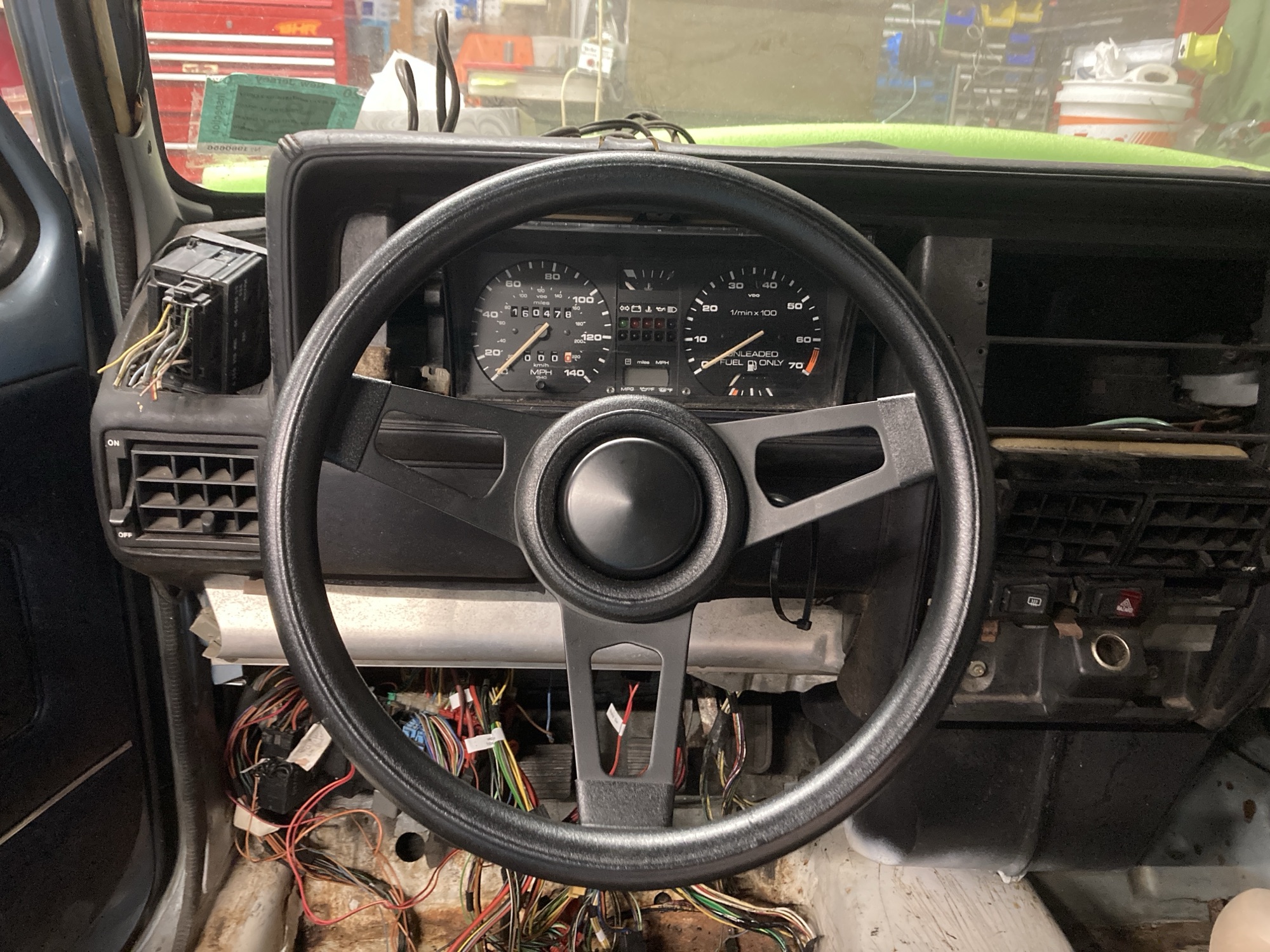 Grant Challenger 870 steering wheel